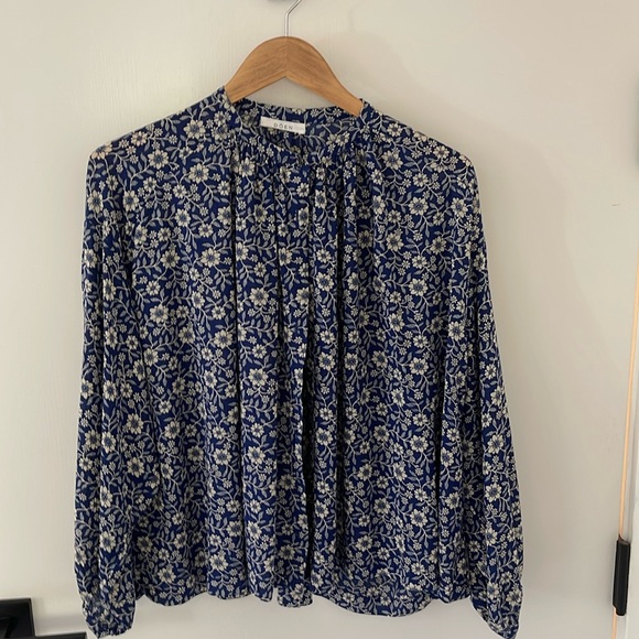 Doen Tops - Doen blue cotton floral long sleeve blouse, size medium
